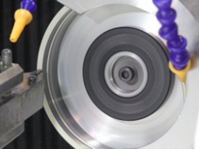 regrinding diamond cutting tools