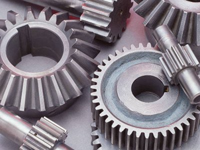 20 MNCR5 Hardened steel gears