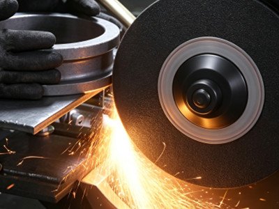 grinding cast iron workpieces