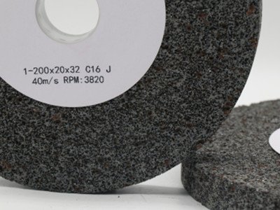 Resin grinding wheel with large pores